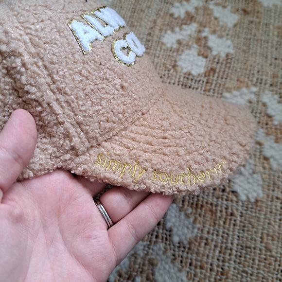 SS Always Cold Teddy Bear Hat NWT - Picture 8 of 8